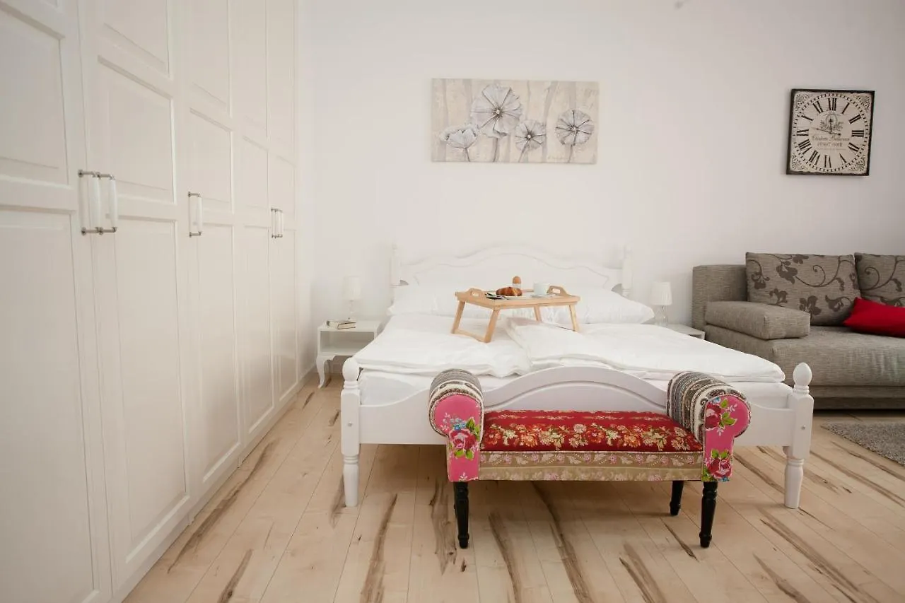 Traditional Apartments Vienna Tav - City 0*,